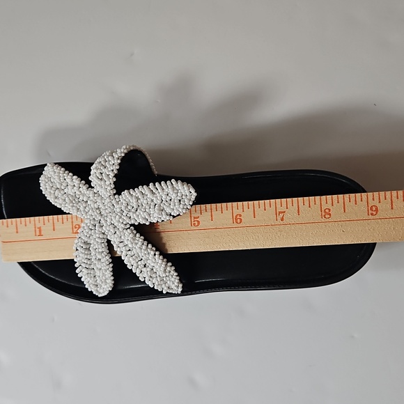 Robert Clergerie Sandal Slides Beaded White Starfish Black SZ 6.5 Resort - Picture 9 of 11